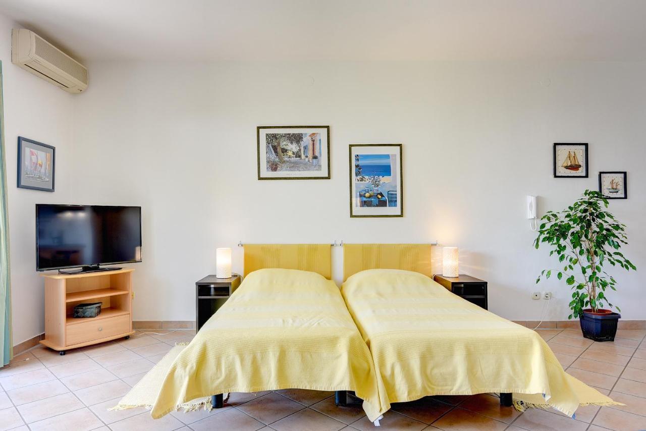 Apartments Villa Ana Медулин Екстер'єр фото