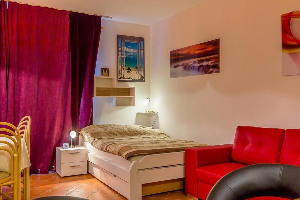 Apartments Villa Ana Медулин Екстер'єр фото